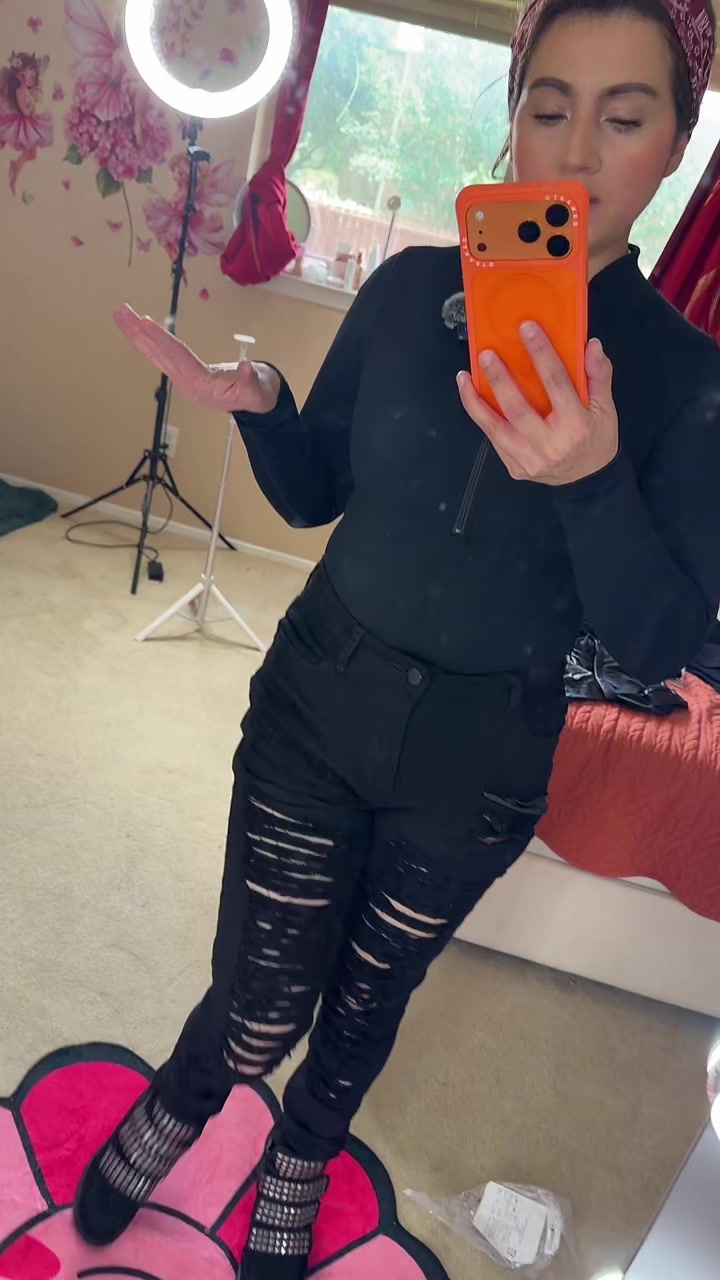 @carmensitha___