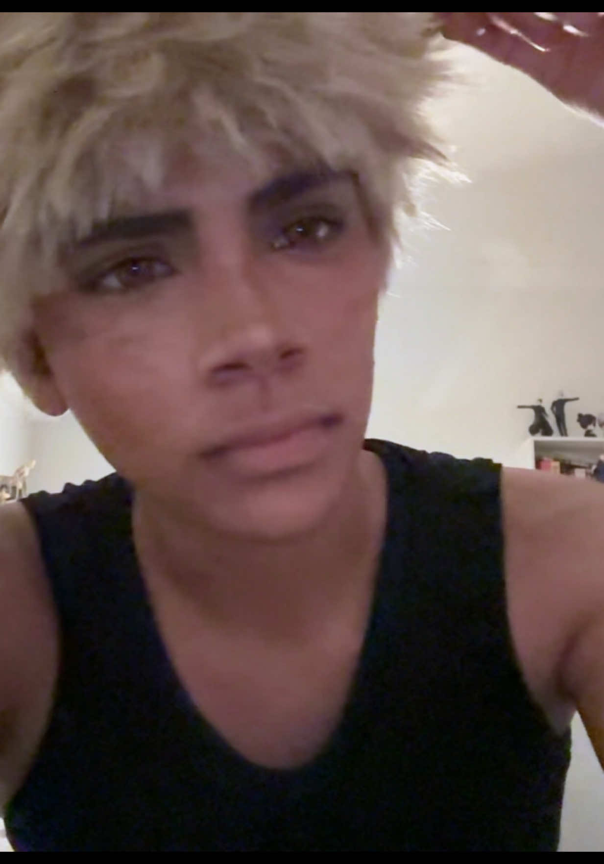 @V4NE