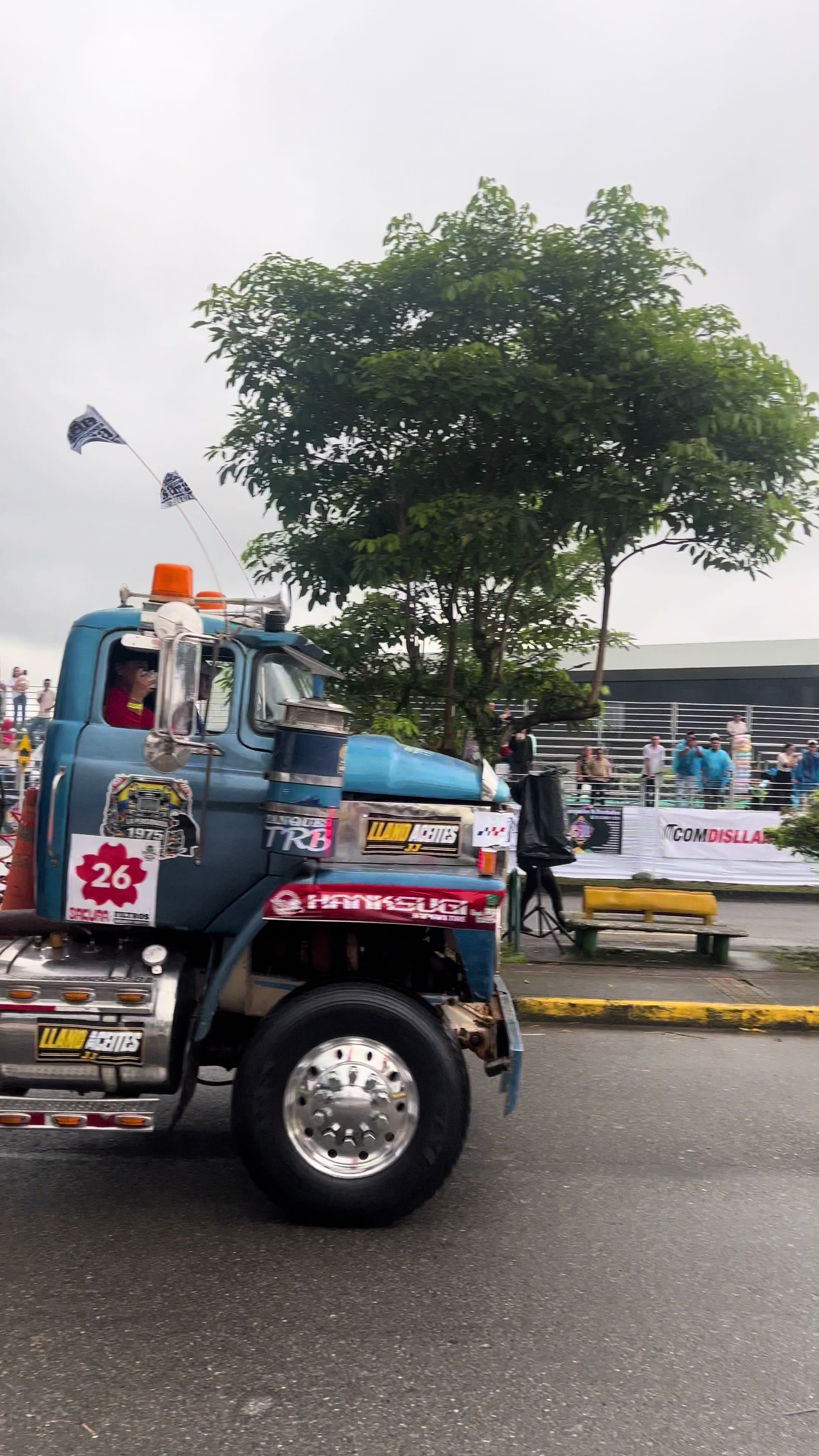 @Trocheros Trucks