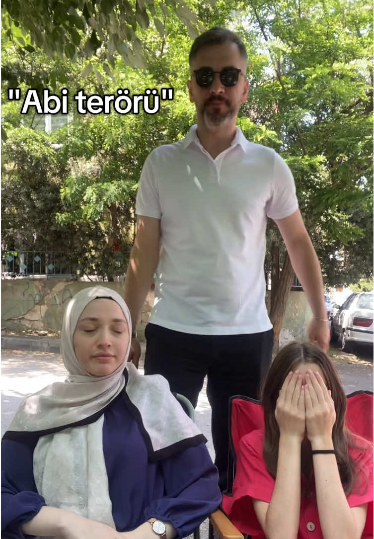 @Zehra Akdere