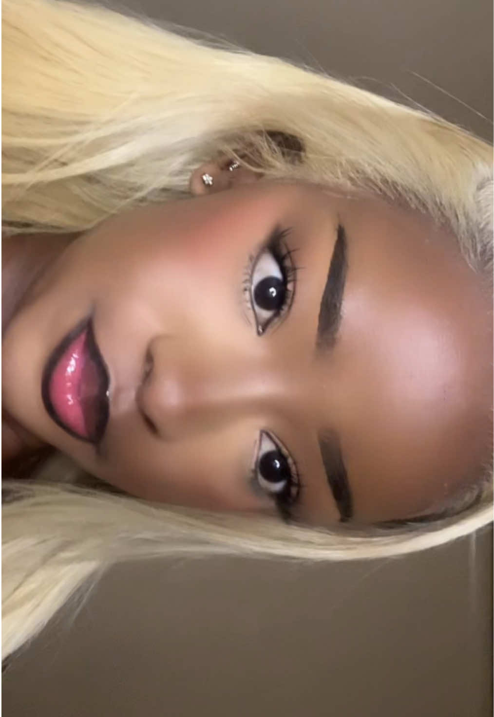 @𝐬𝐢𝐦𝐩