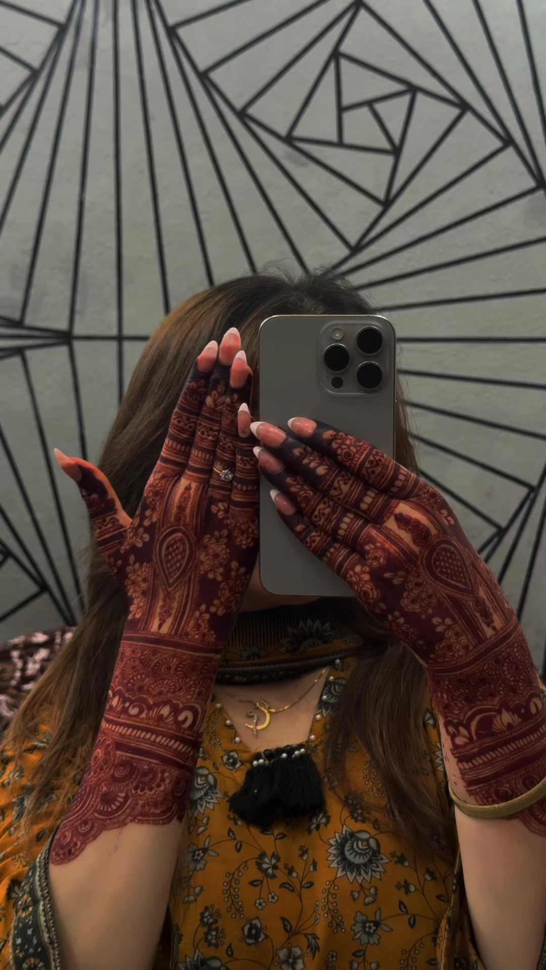 @maha_and_mehndi