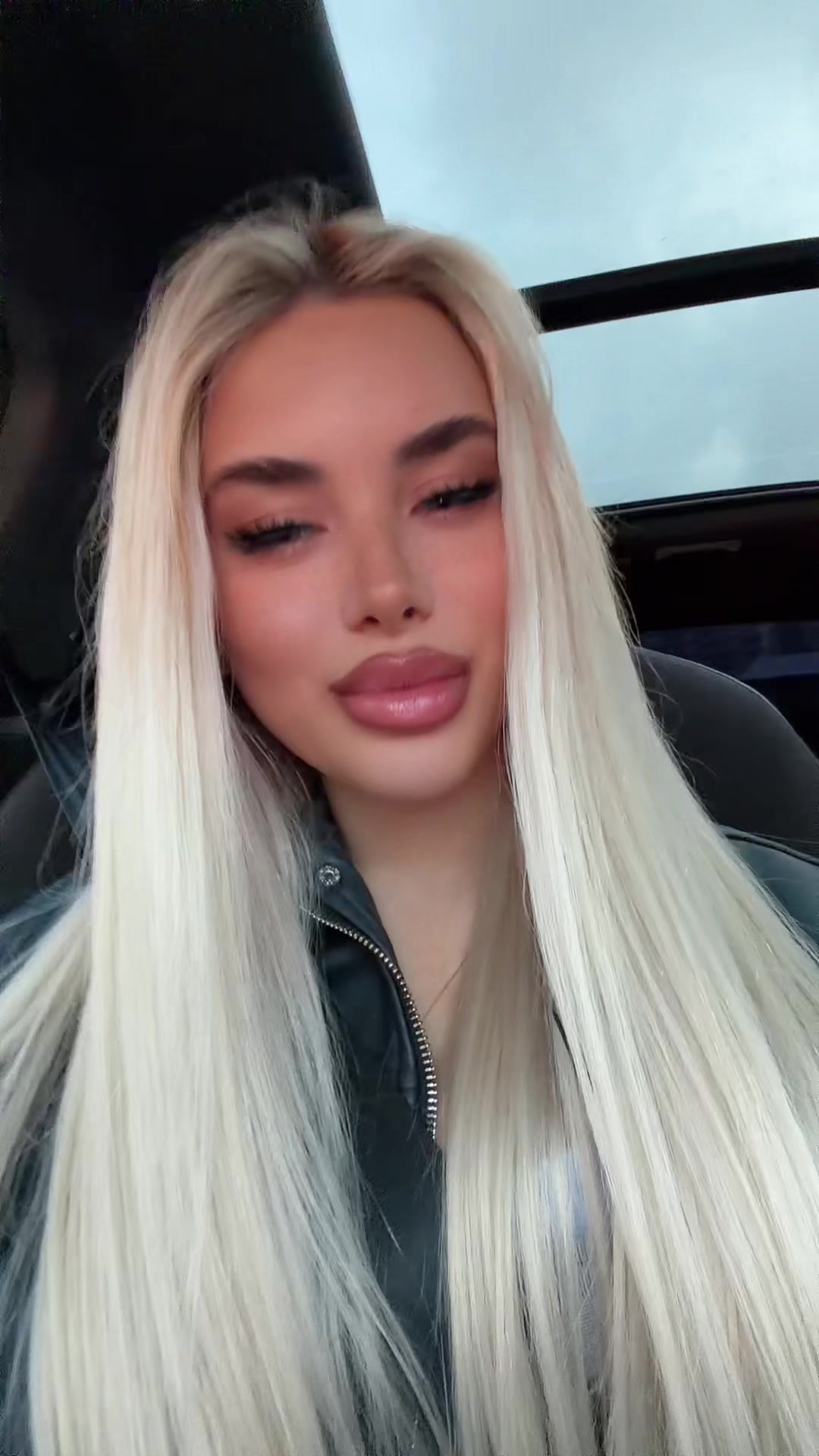 @ellvaiii