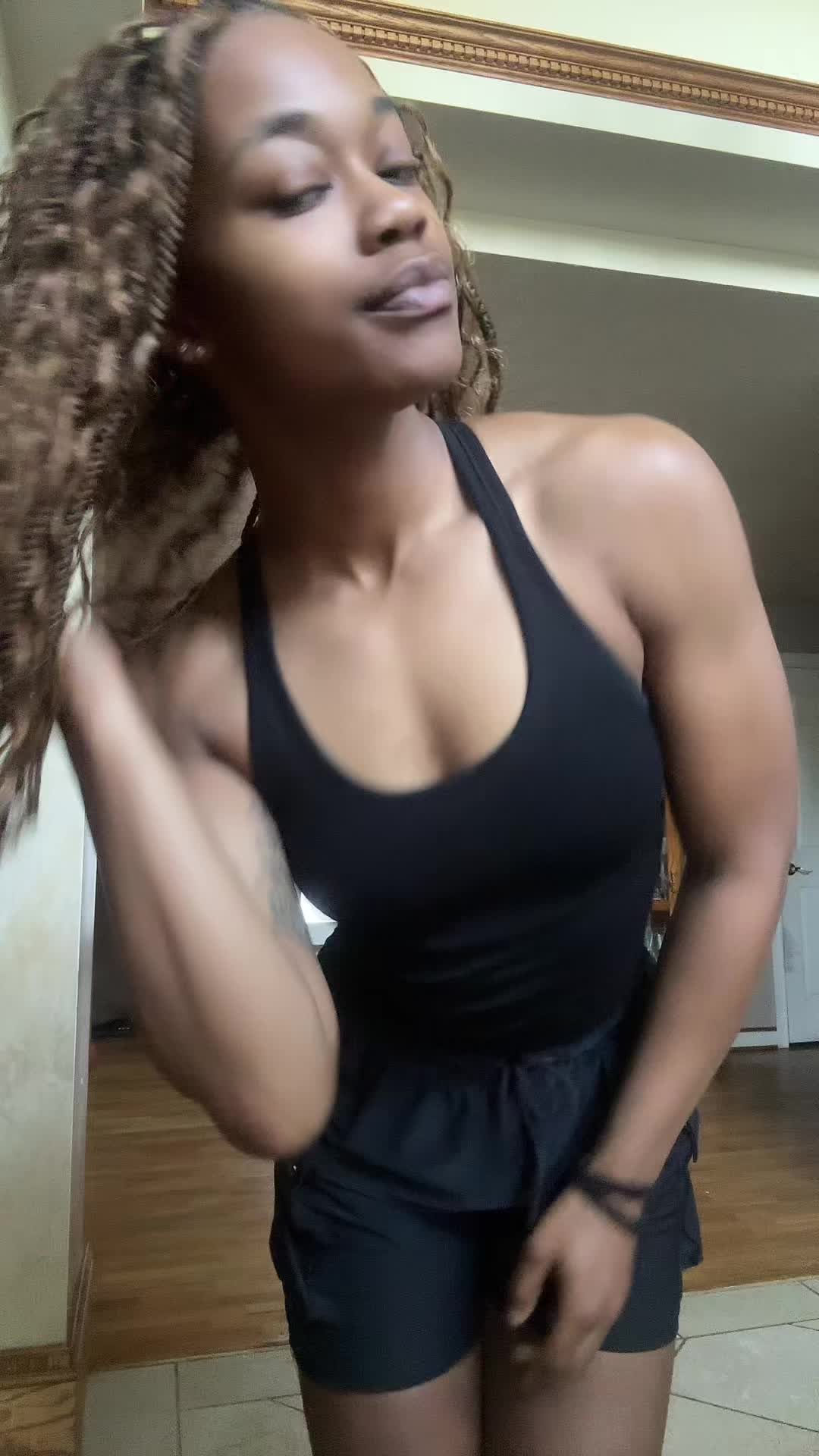 @Quinn Hilton | NPC BIKINI