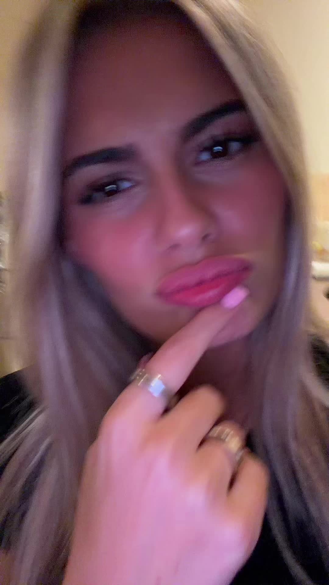 @Alena ๐ค