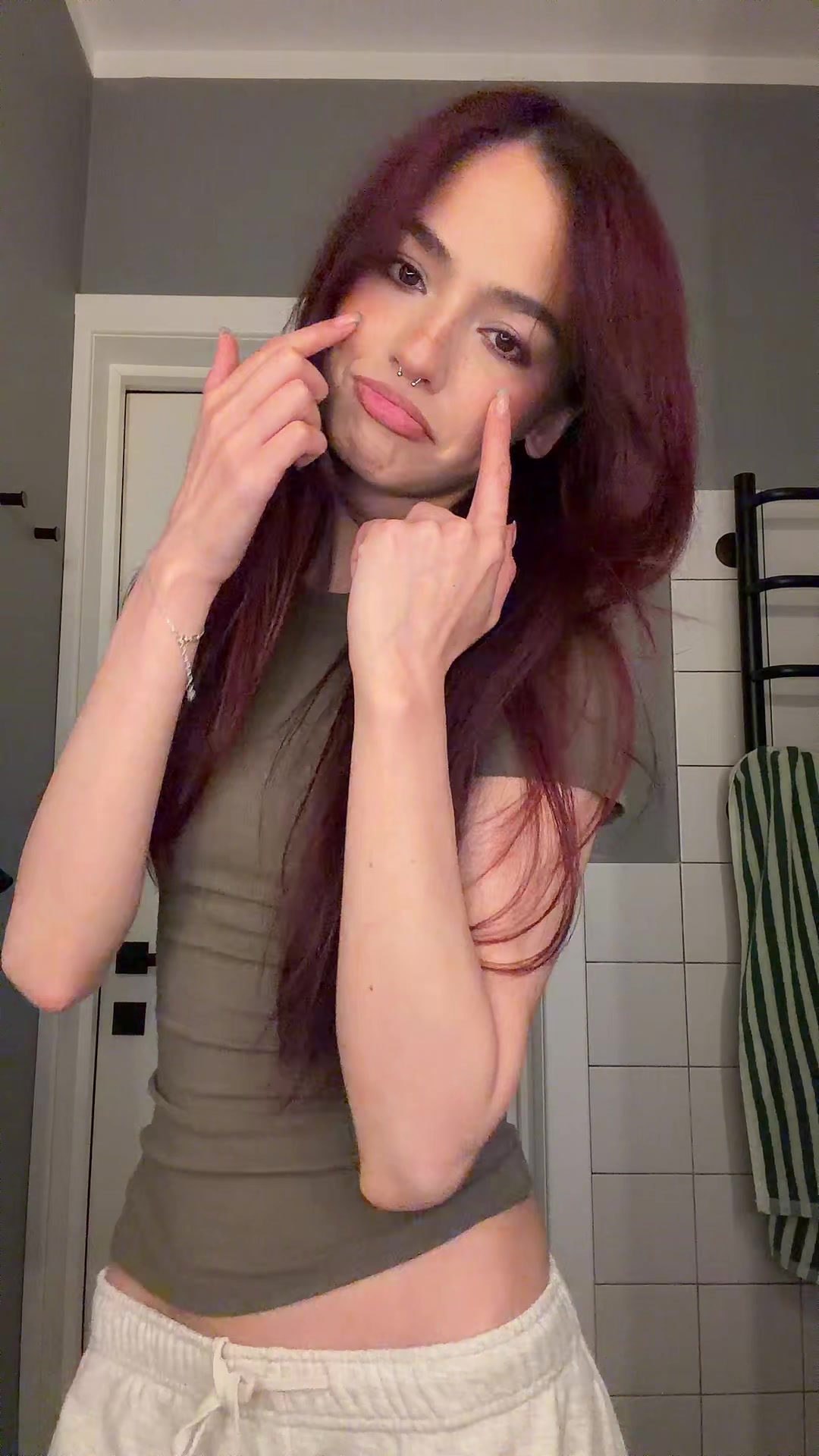 @vi