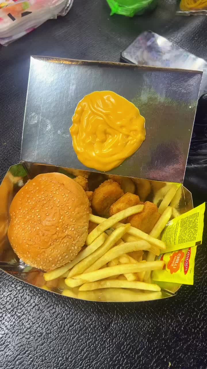 @Dak Mok Burger