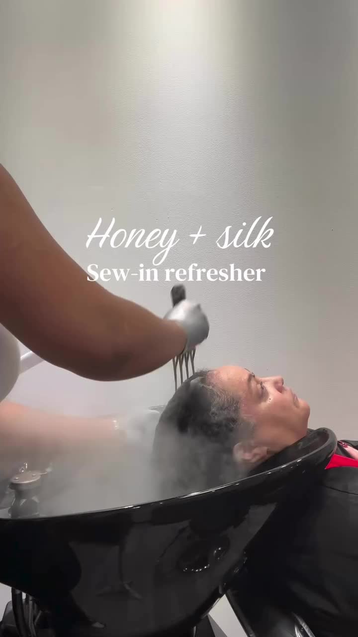 @Desi | Houston Hairstylist ✨