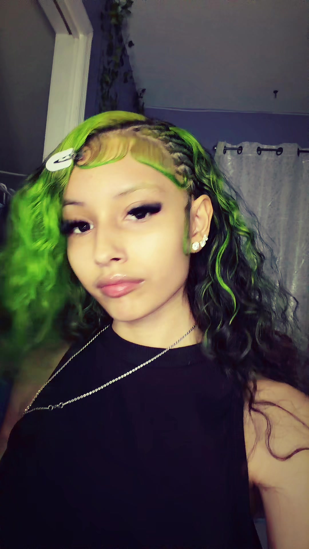 @🧑🏼&zwj;🎤
