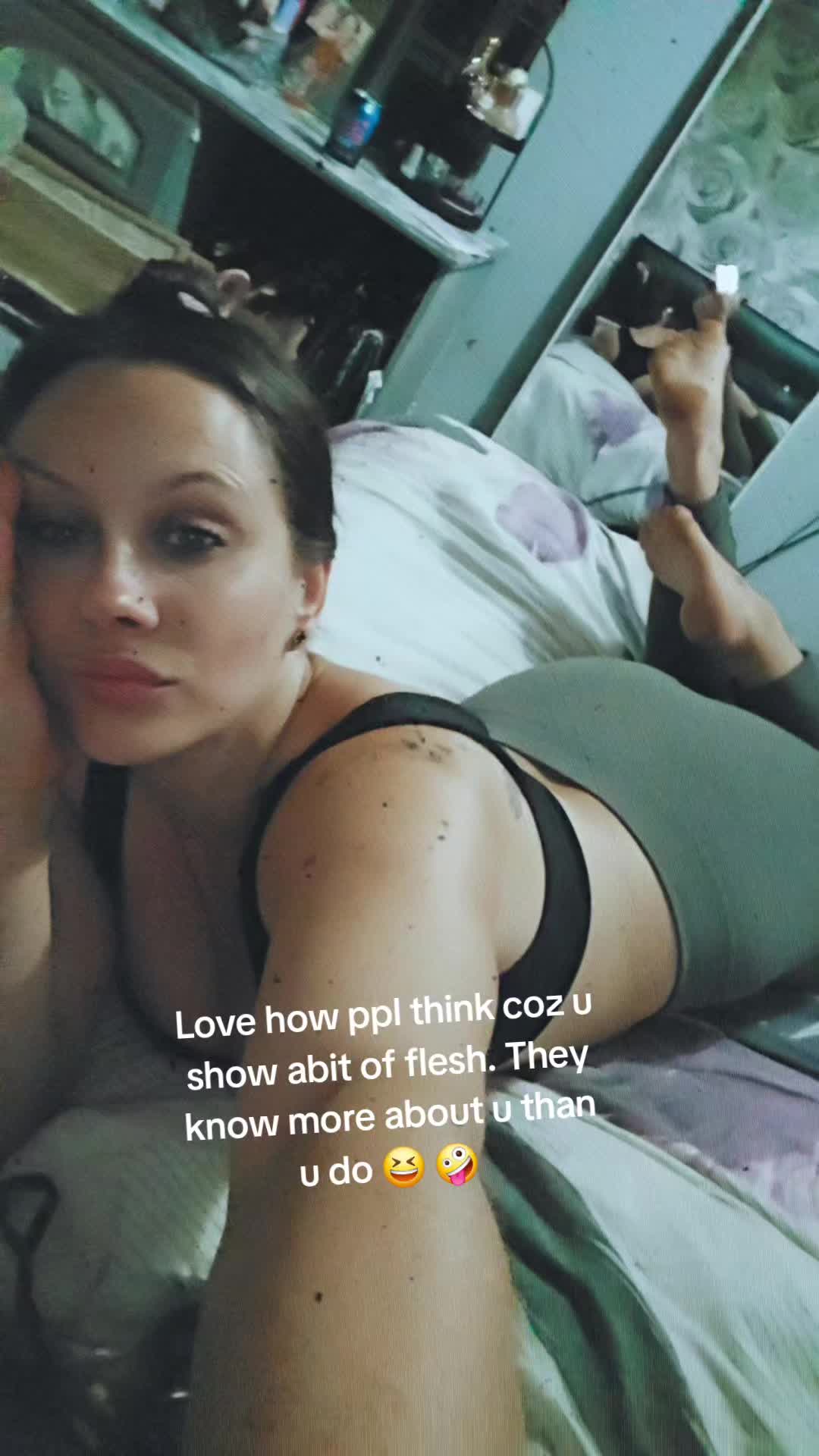 @Live♥️Love♥️Laugh