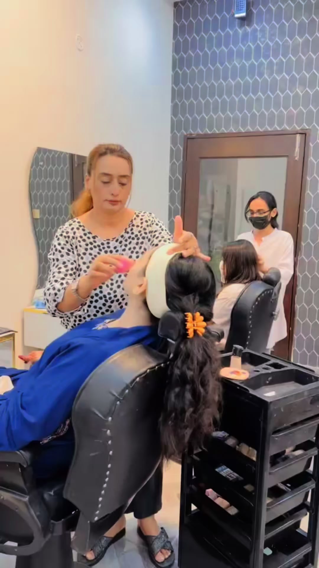 @Blooms beauty salon layyah