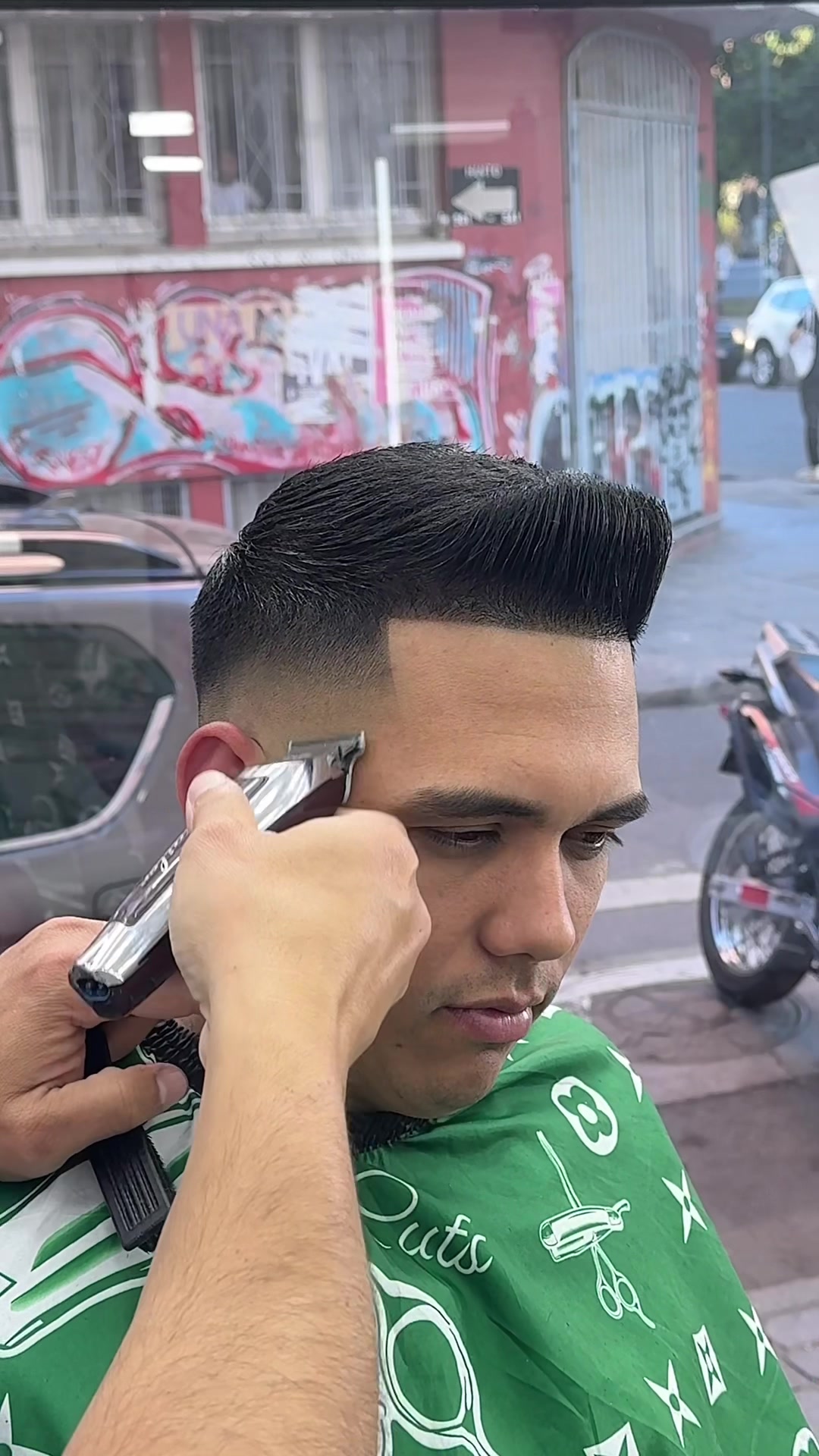 @JACKSONBARBER 💈