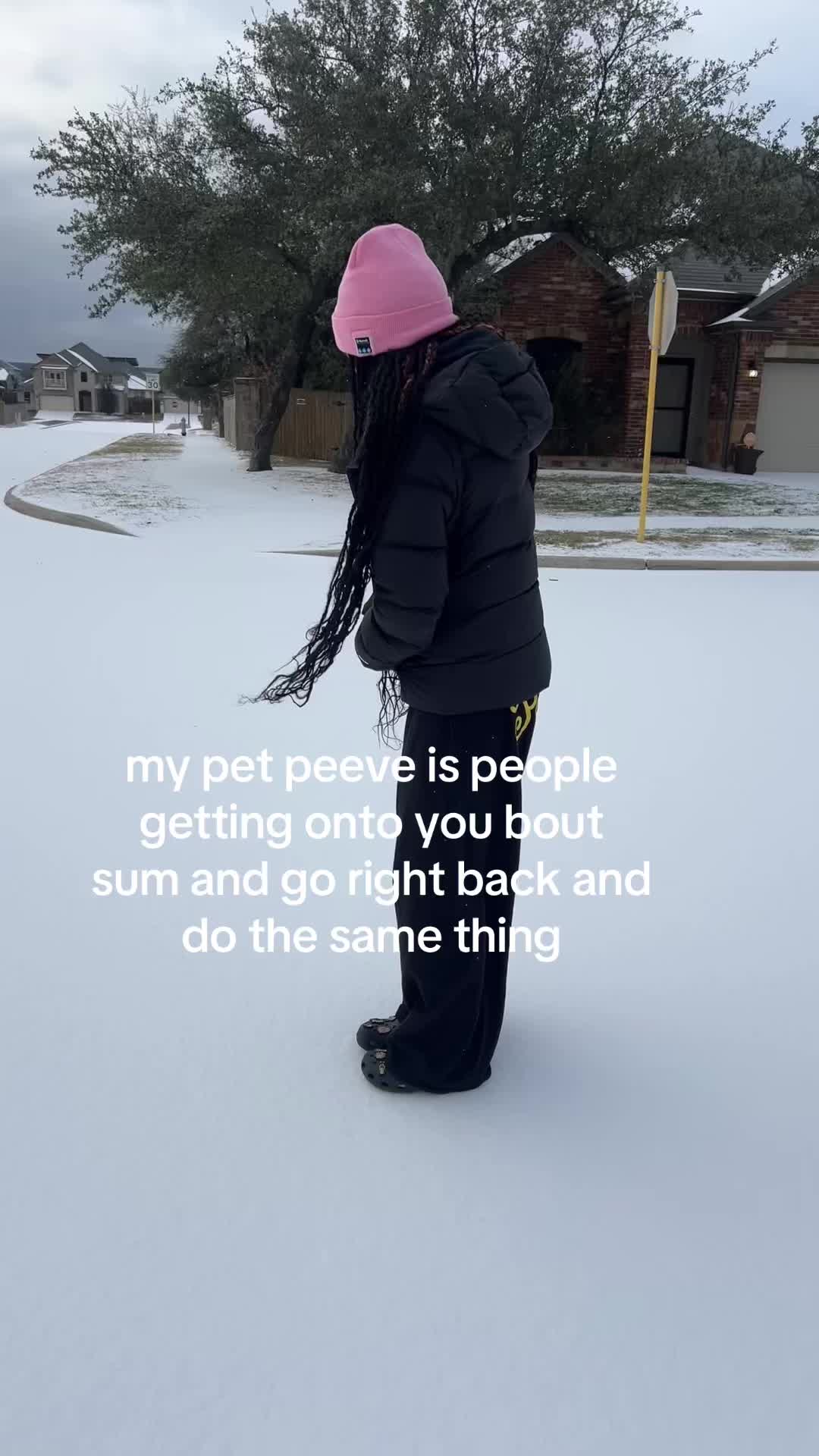@￼