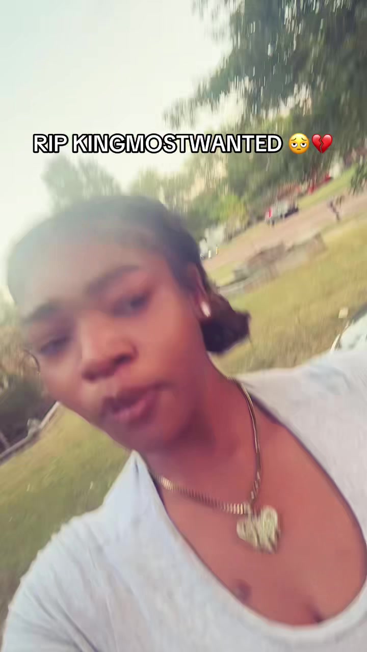 @Theerealgoldengirlyyy
