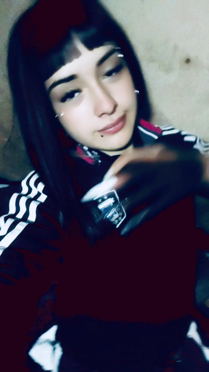 @camiCaceres