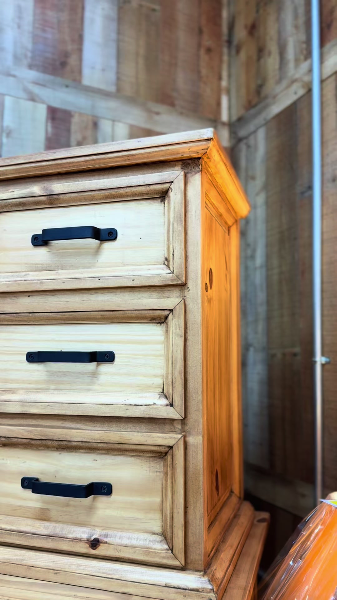 @RusticFurnitureDepot
