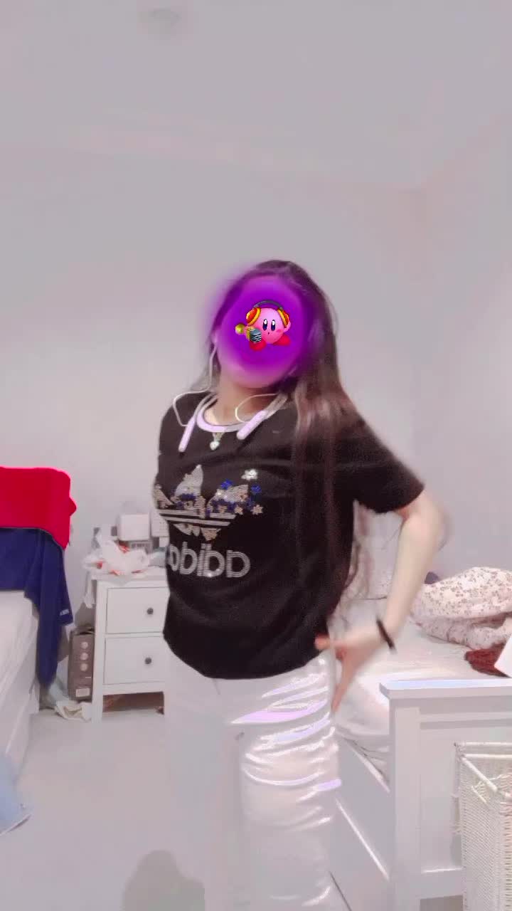 @๐๐๐ฒ๐๐ฌ๐ก๐๐