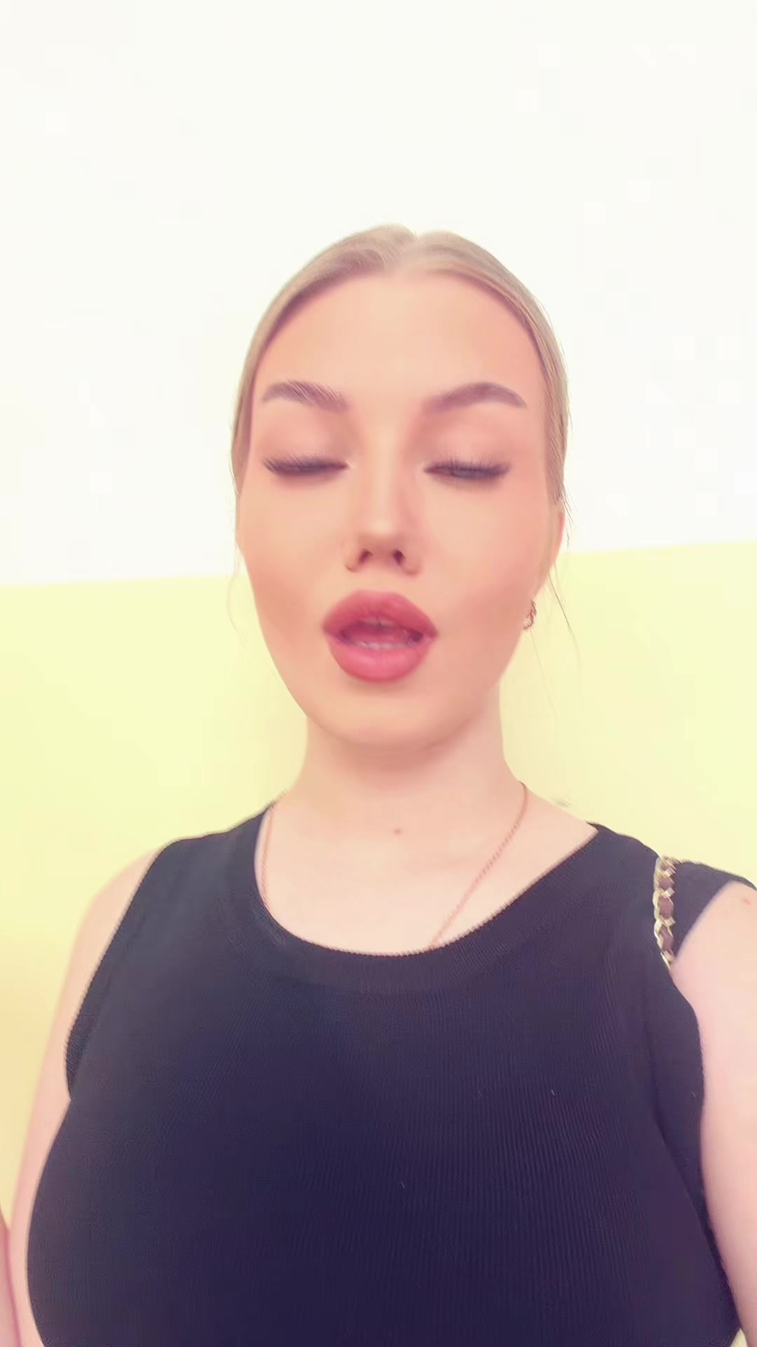 @mikova