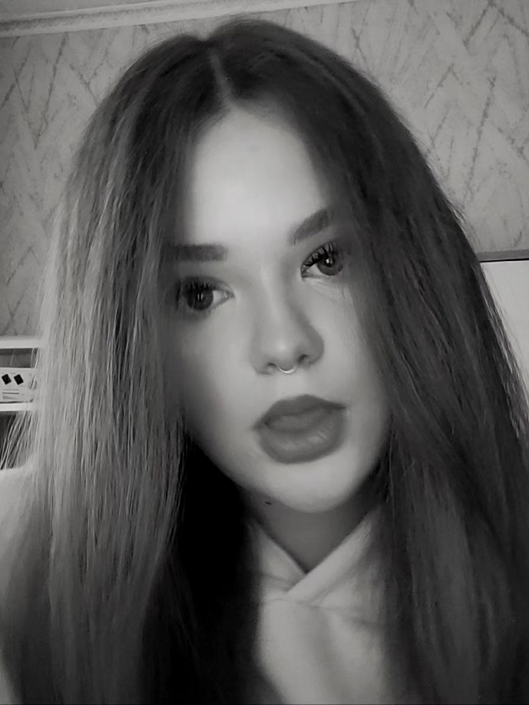 @полина