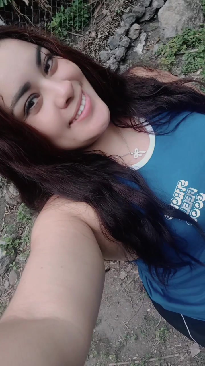 @Adriana de Leon