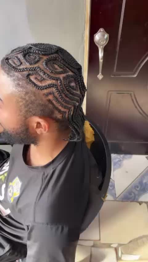 @Nesha's blessed hands🙌💇♀️