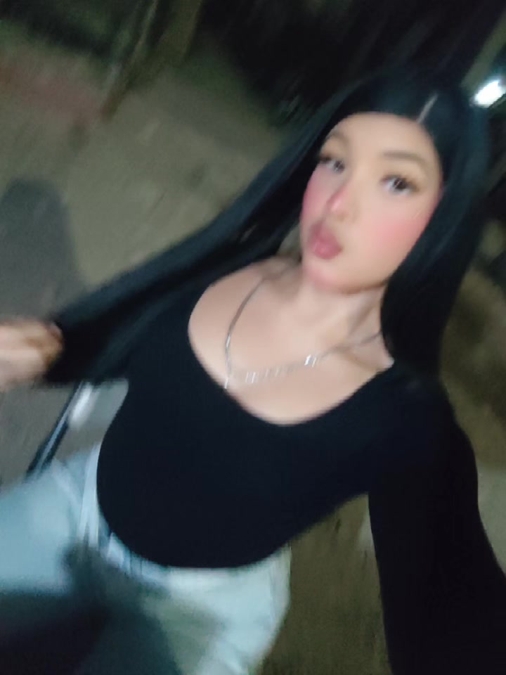 @DEVANI🎀