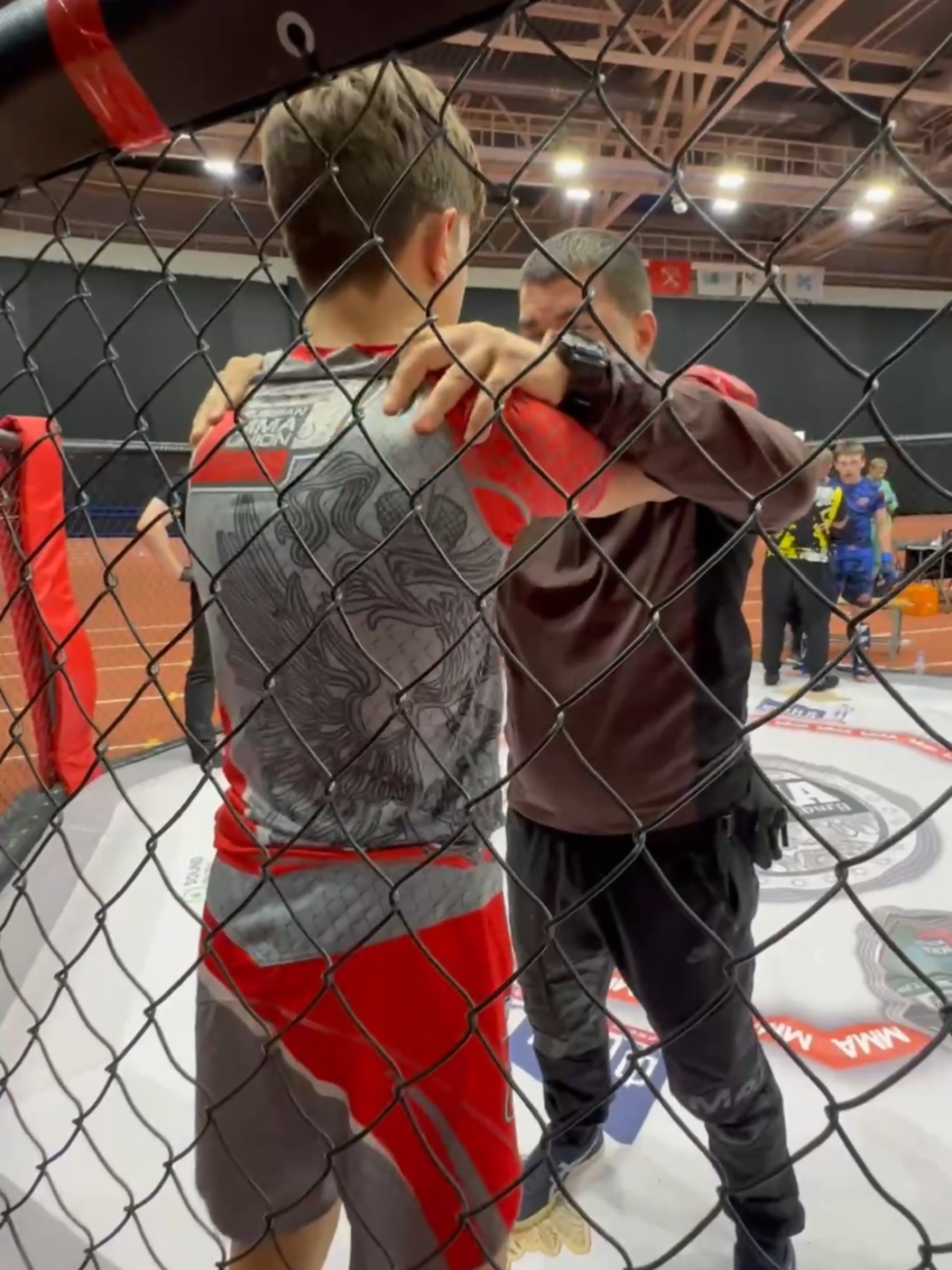 @🥊🤼