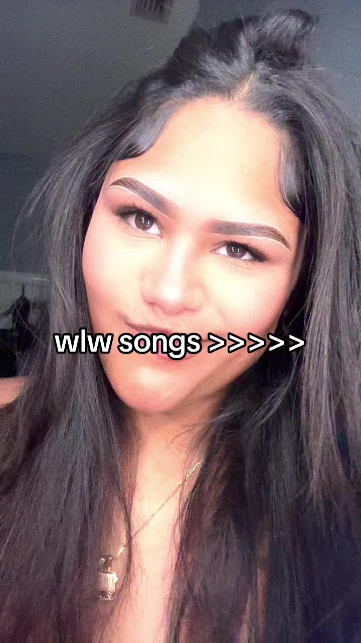 @curlyhead.Jada