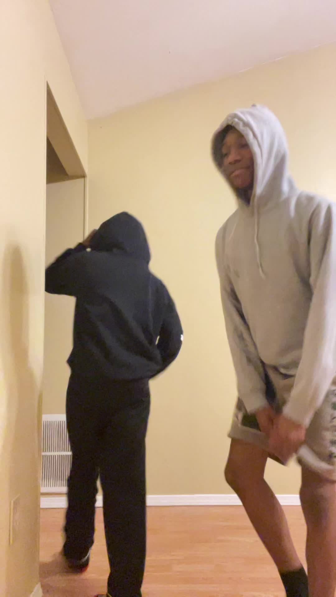 @YUNAB