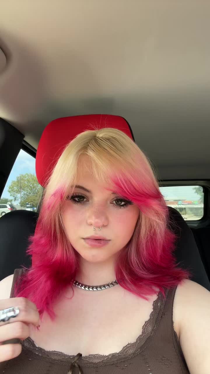 @:3