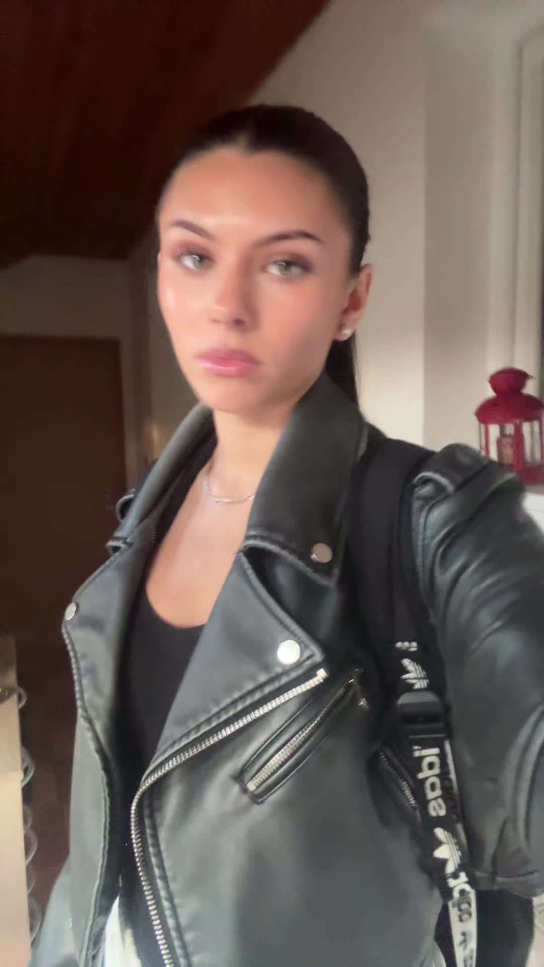 @𝐥𝐮𝐜𝐢𝐬