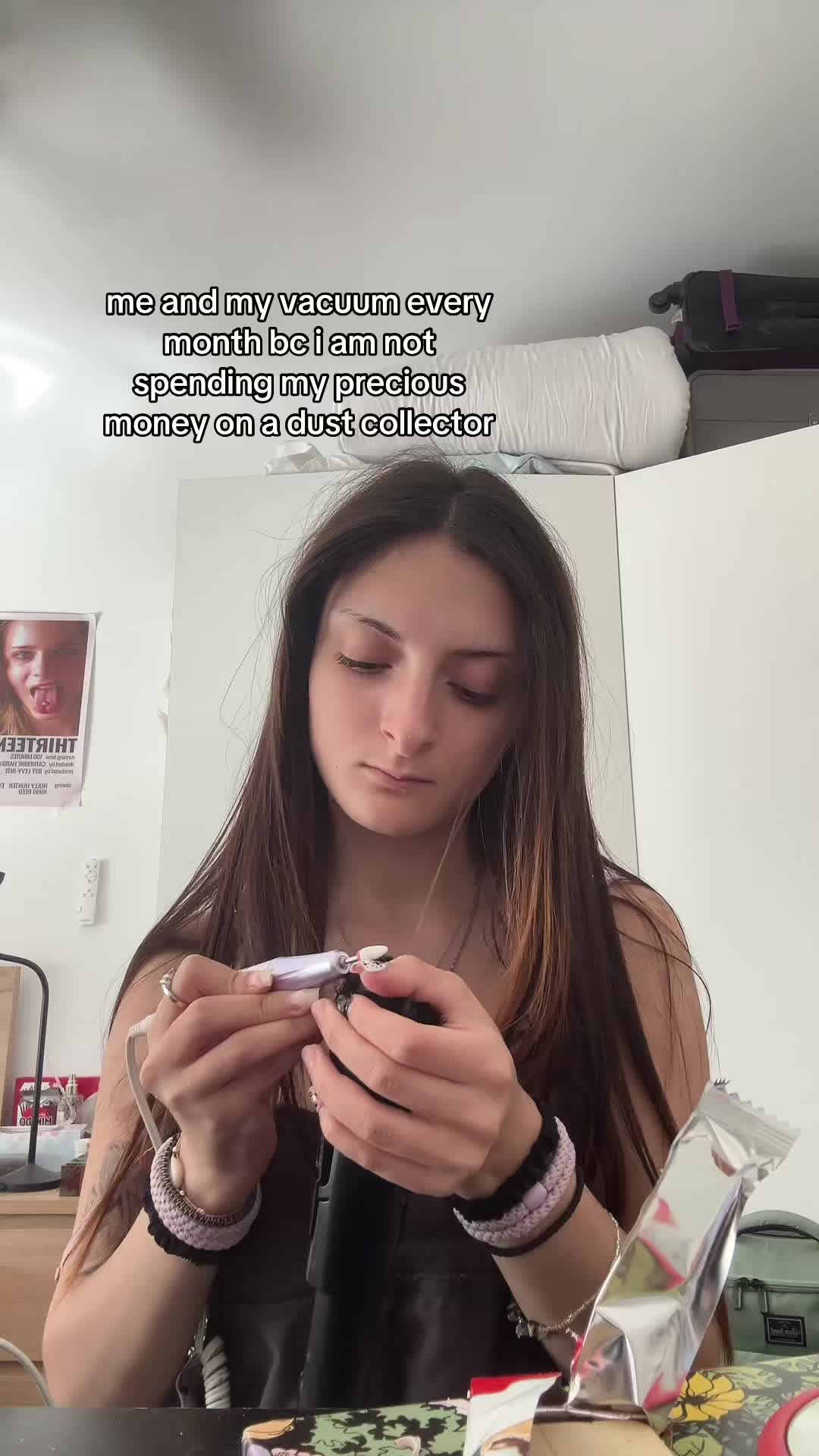 @🧫🛼🏩