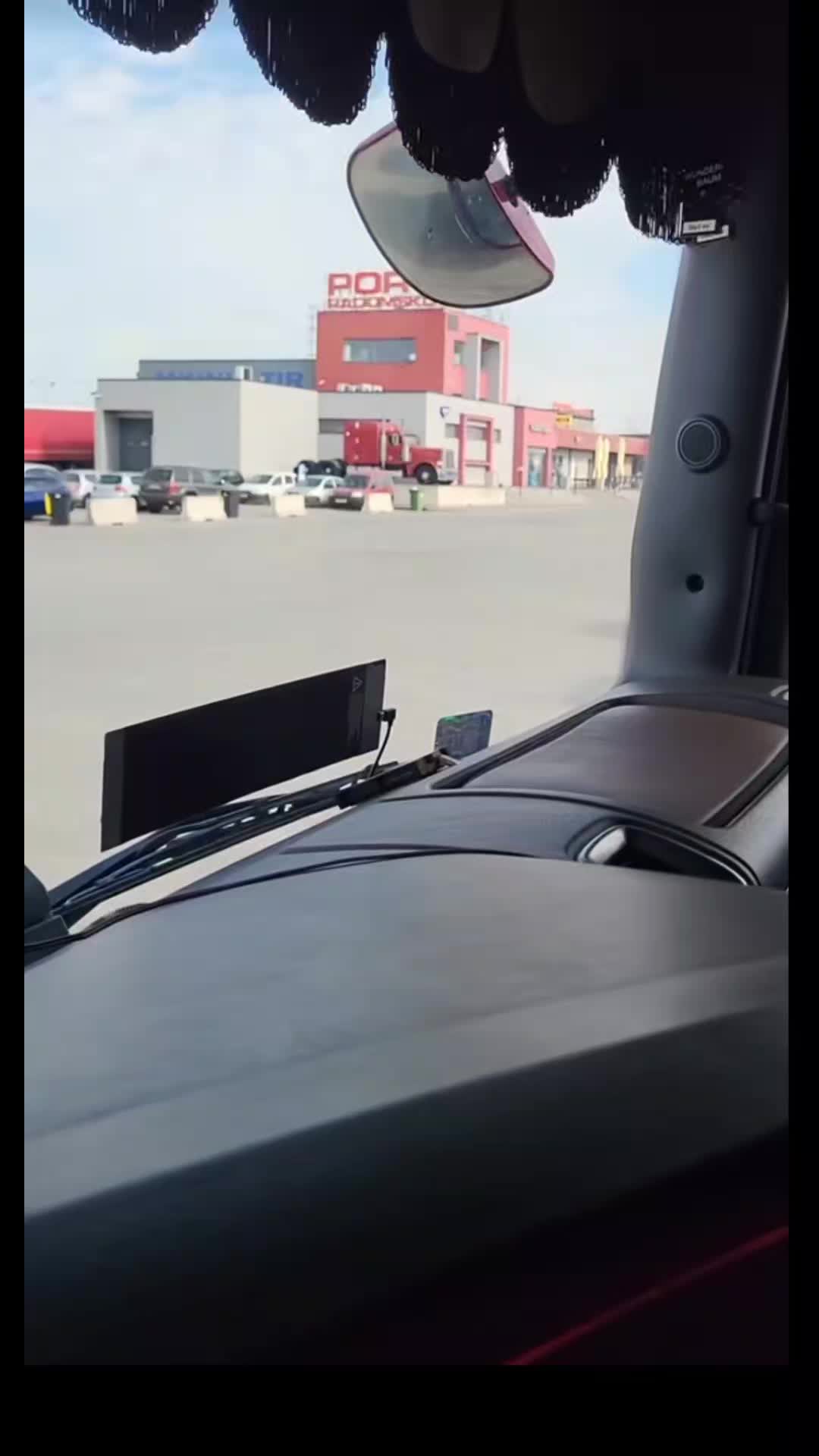 @Nina