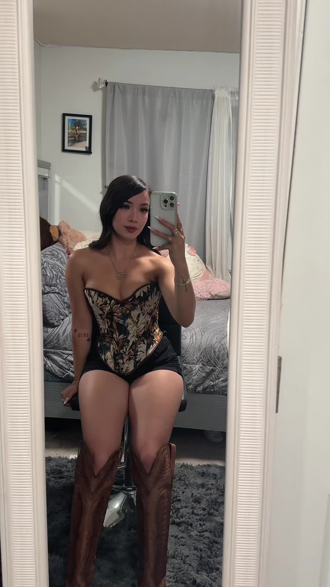 @Babymena🦋