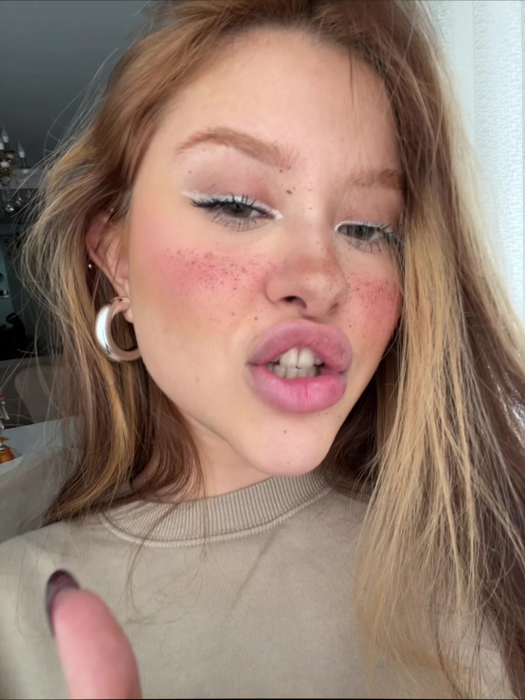 @callmekiwaa