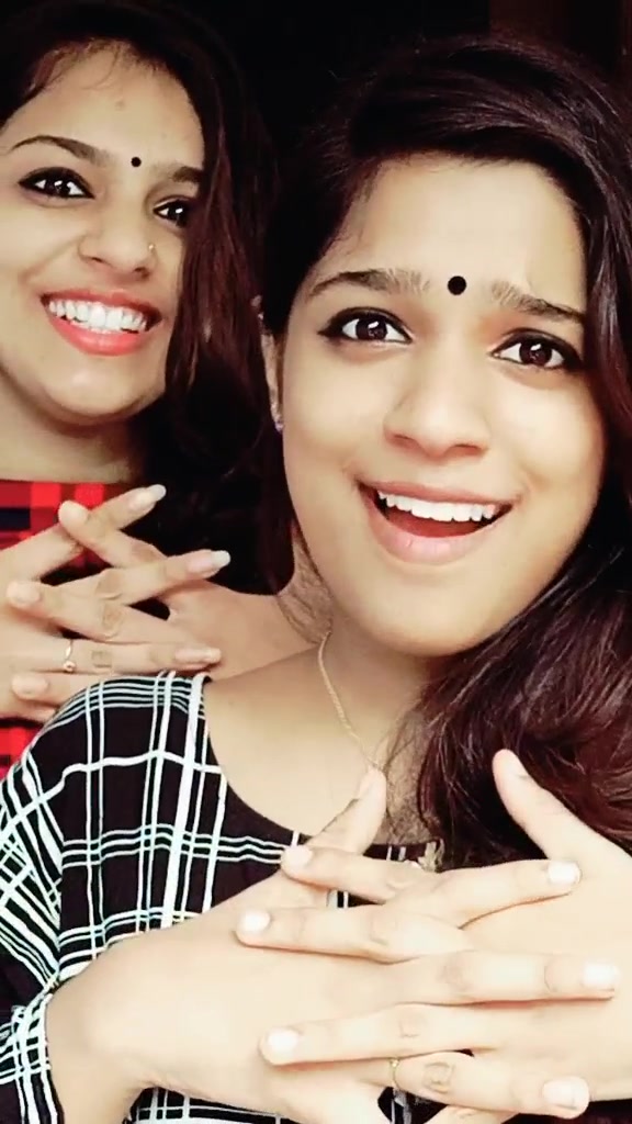@Aishu Anu 👭