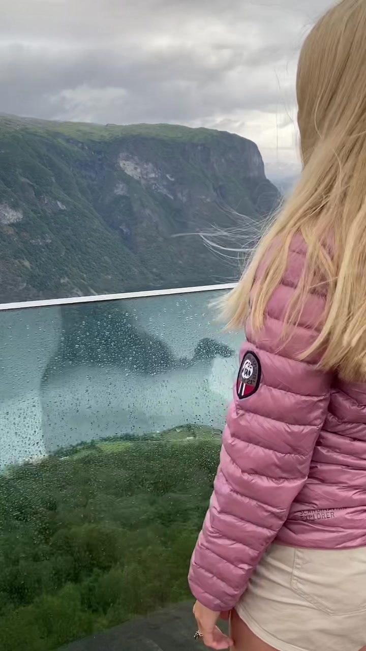@Siri