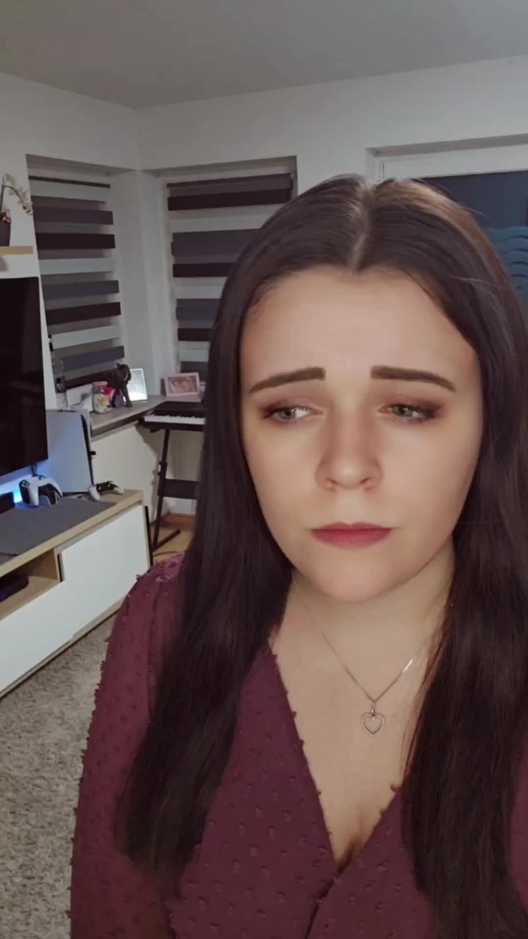 @Janine_lala