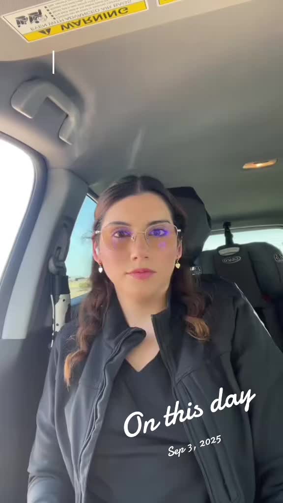 @𝒱𝒶𝓃𝑒𝓈𝓈𝒶 𝑀𝑒𝓃𝒹𝑜𝓏𝒶✨