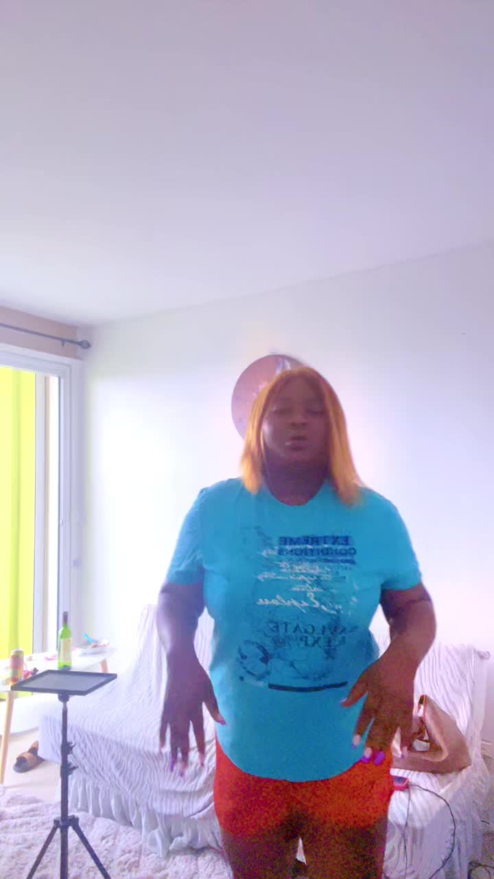 @FLEXYMEID&trade;️FM🐓