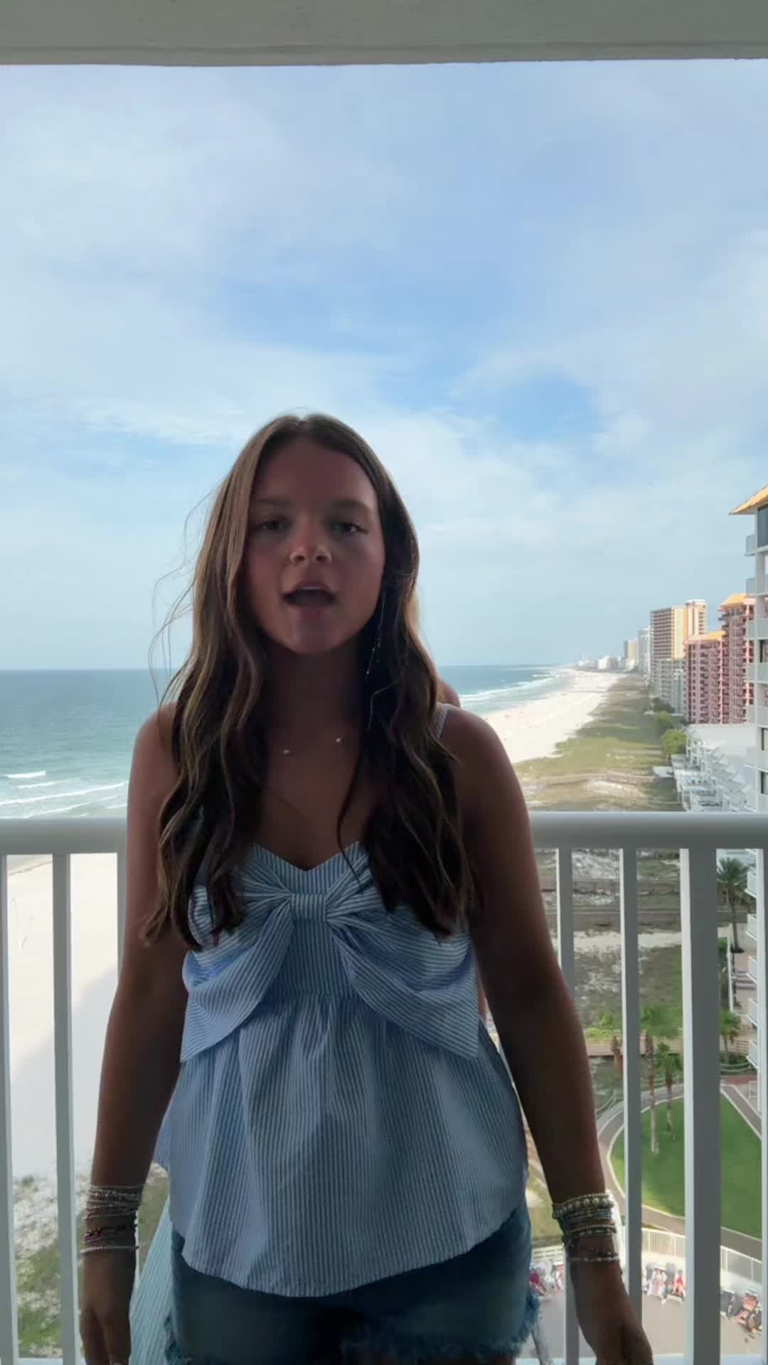 @clairee