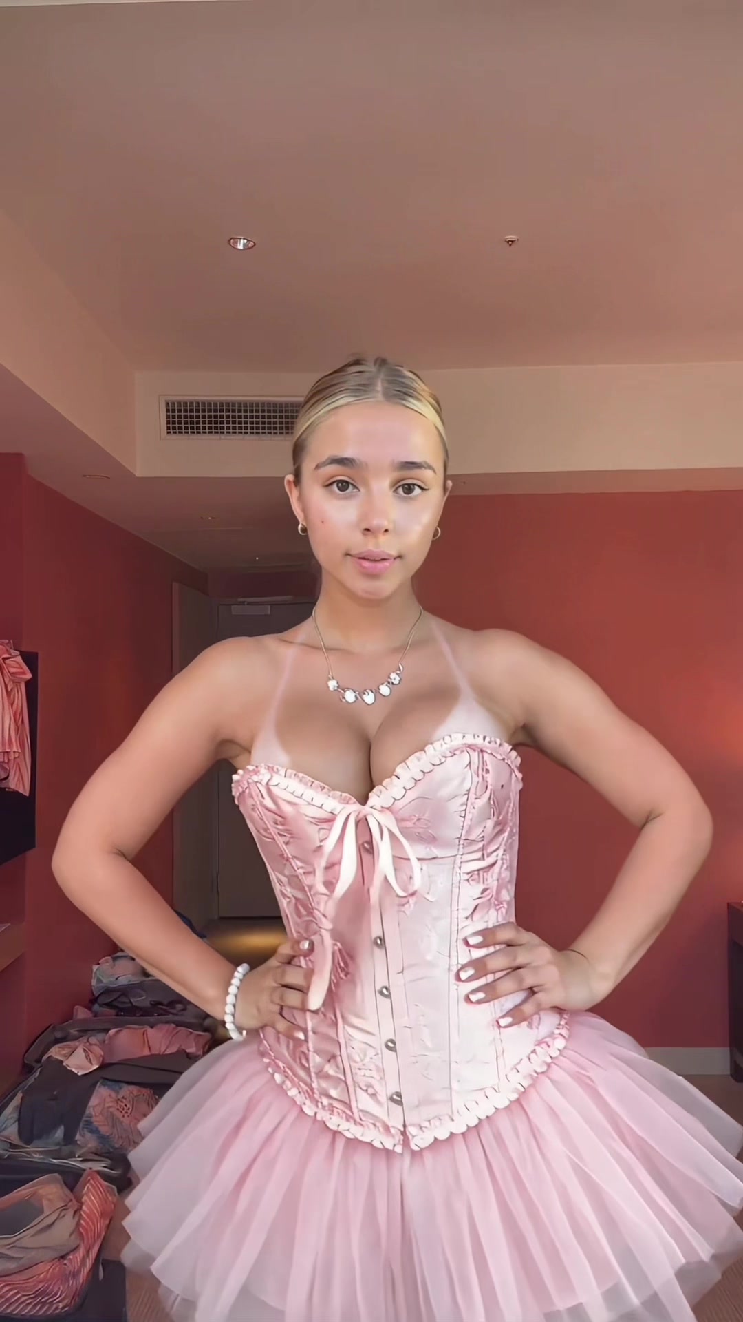 @Lily