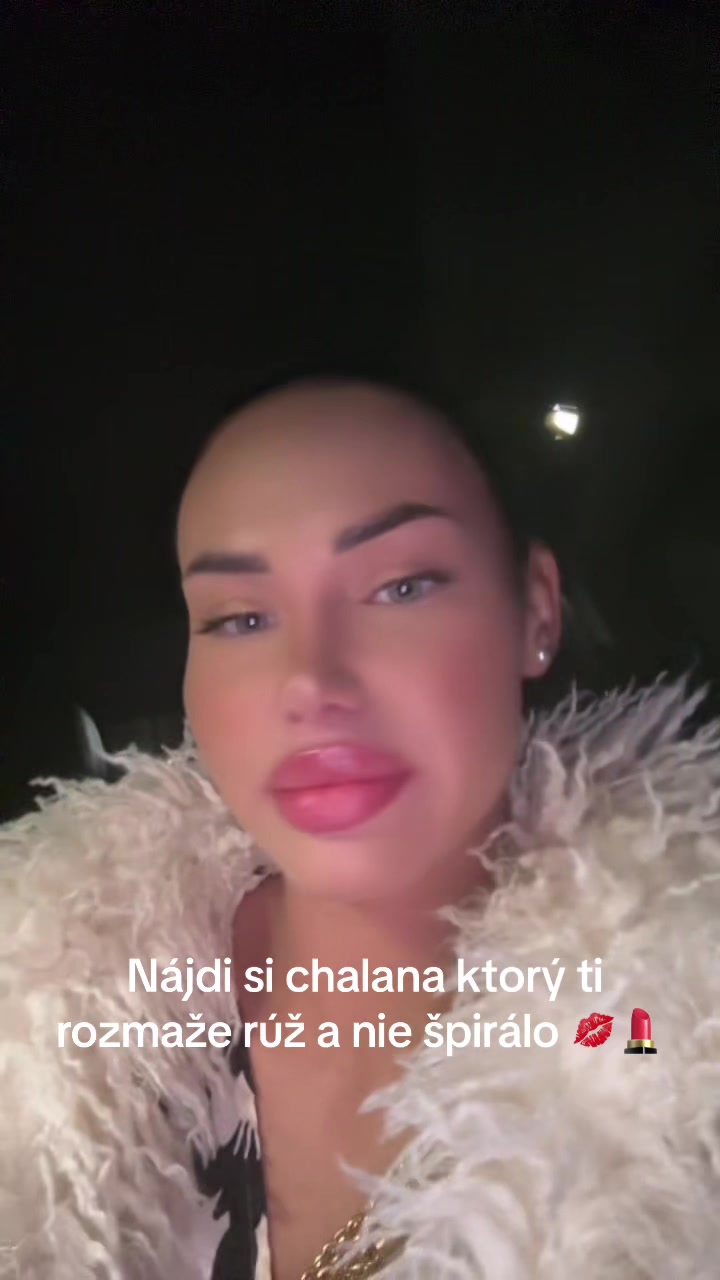 @Veronnia🖤