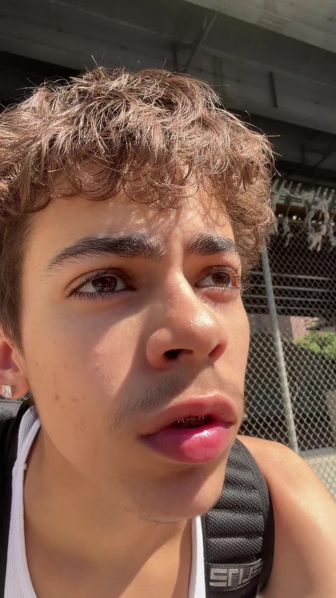 @iseezayy