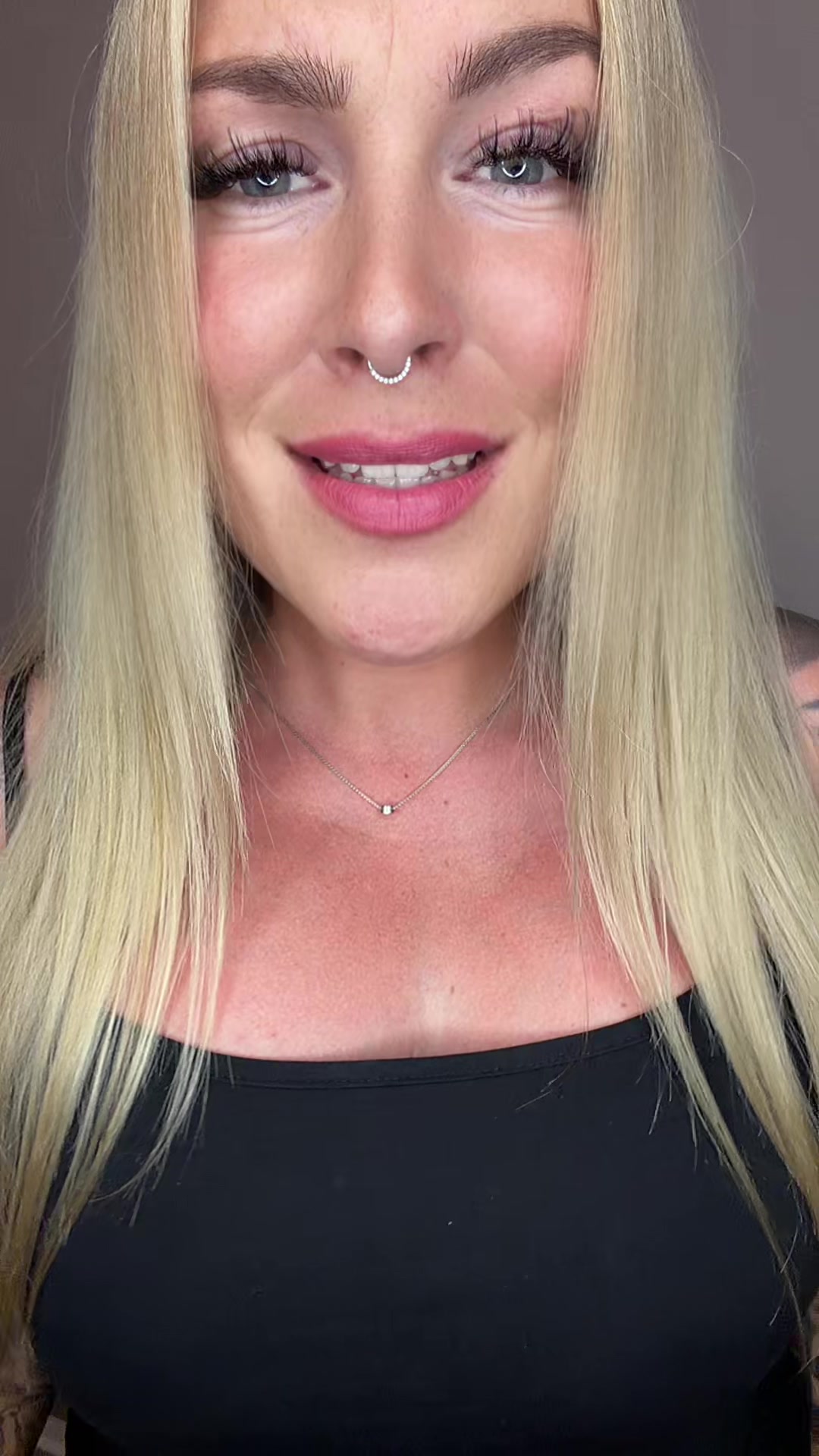 @melina.melina_