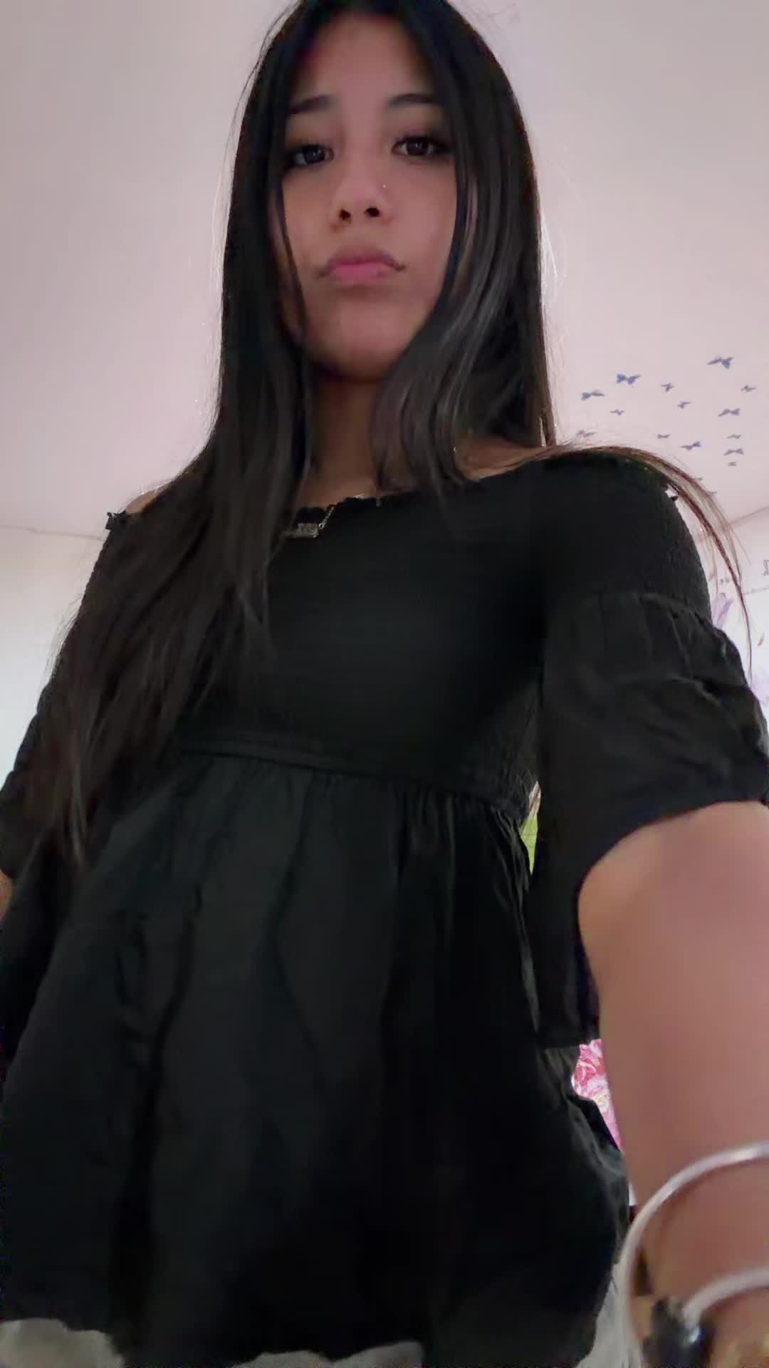@khgvbhhcv