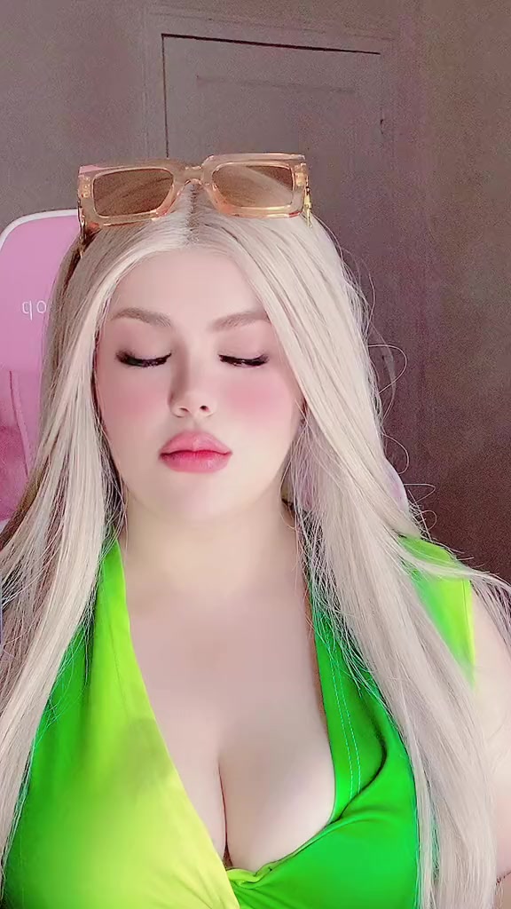 @👑🩷Diva la poupée🩷👑