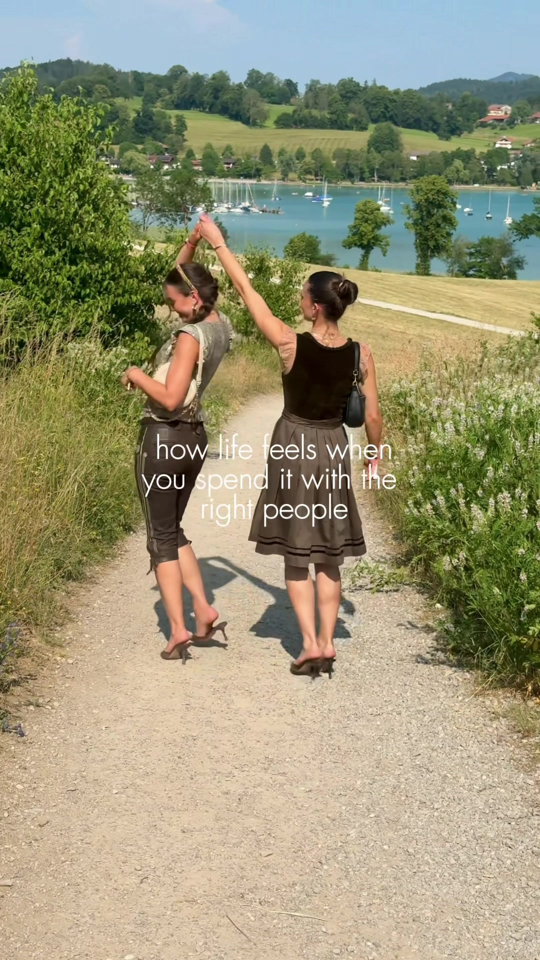 @Kr&uuml;ger Dirndl