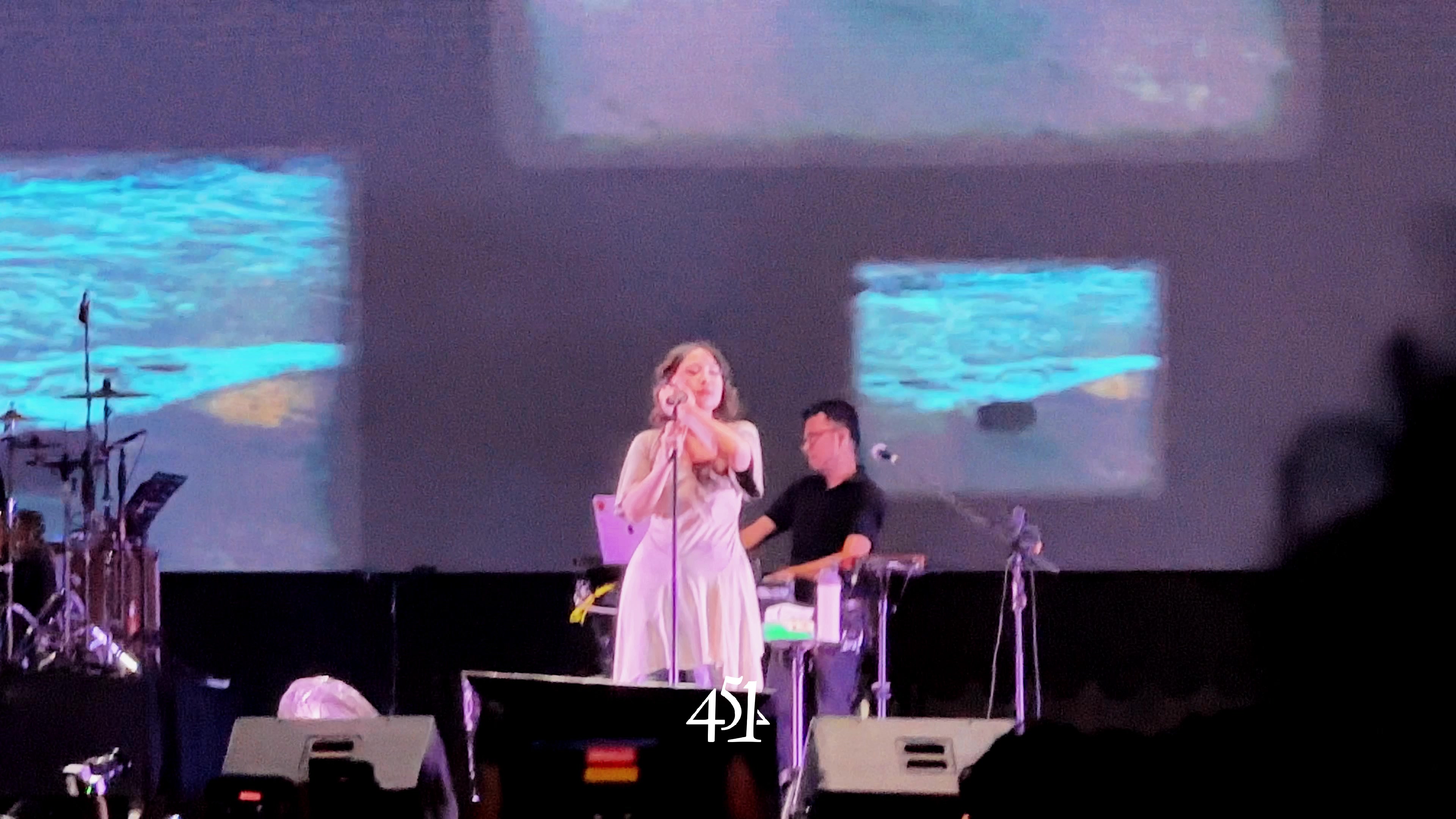 @anang451 / #GALERIKONSER