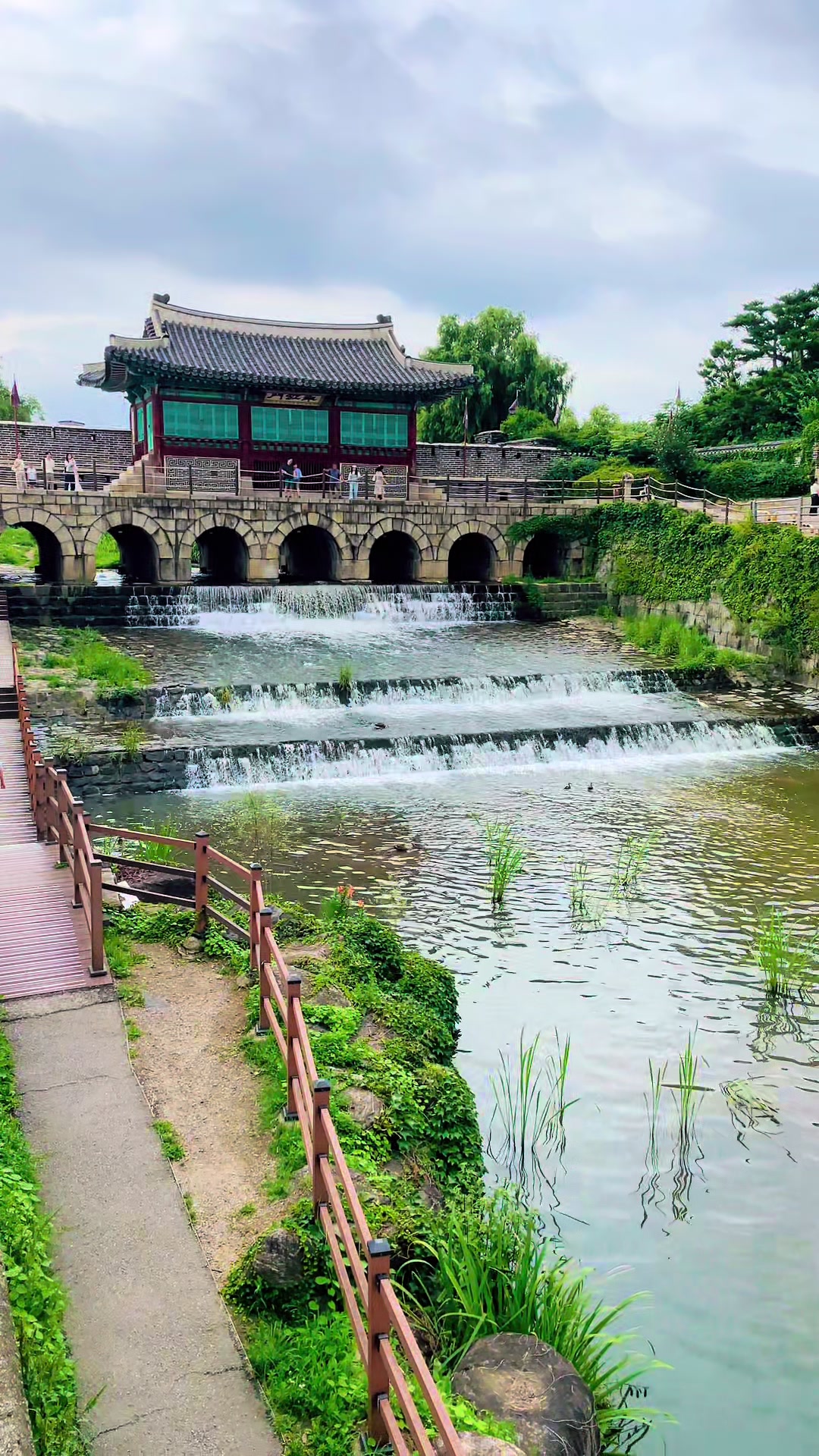 @Min 🇰🇷🇹🇭